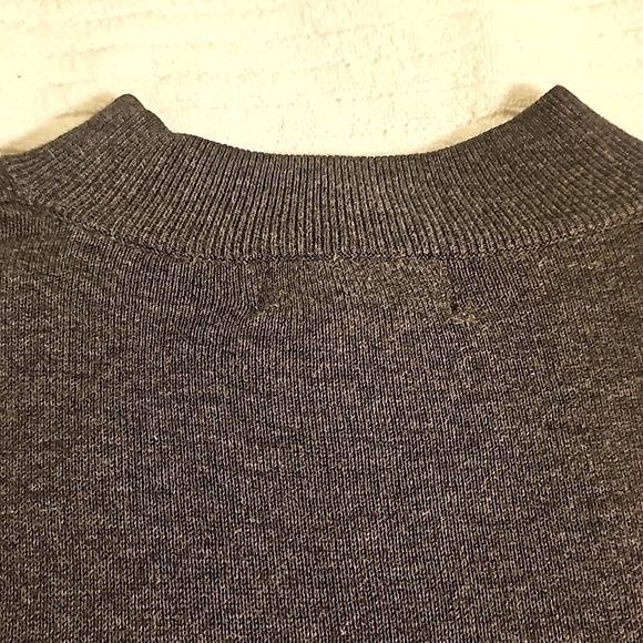 Croft & Barrow Gray Crew neck Large in Great shape - Picture 7 of 8